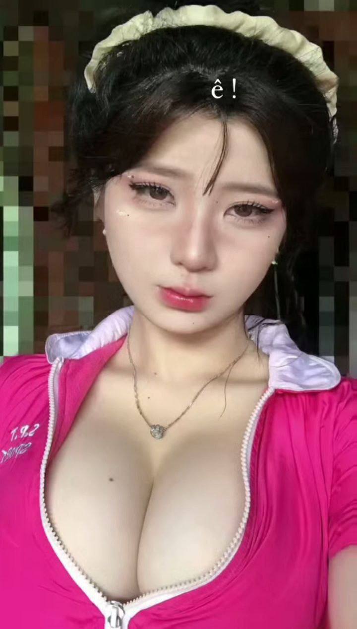 Chồng mới cưới của chị gái không yên được với cô em người vợ dâm đãng tình