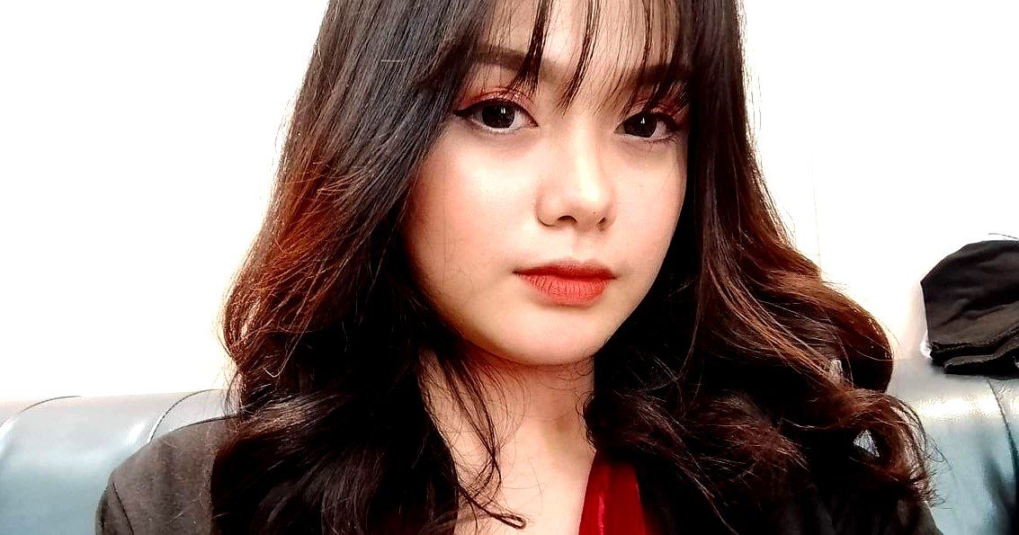 Đi công tác qua đêm cùng tên trưởng phòng đáng ghét